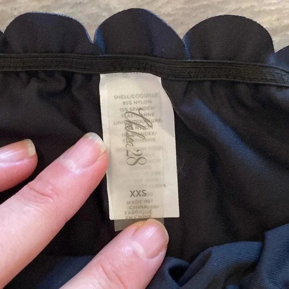 Chelsea28 black scalloped trim bikini bottom size XXS - Picture 5 of 9